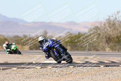 media/Dec-06-2025-CVMA (Sat) [[4a896cc04c]]/Race 4-Formula Middleweight/